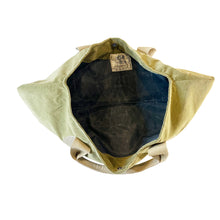 Load image into Gallery viewer, Cadillac Carpet Bag